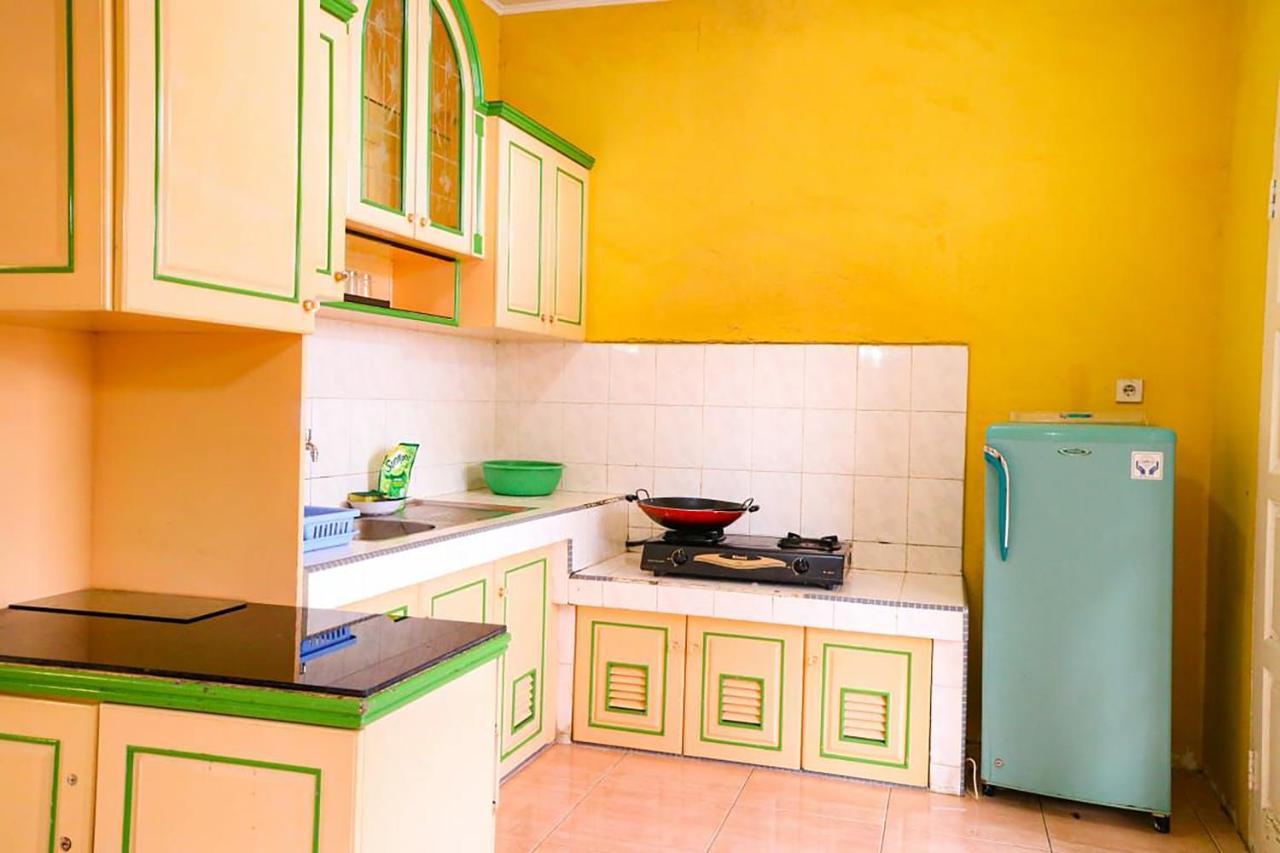 Villa Bukit Indah Brastagi / Berastagi Esterno foto